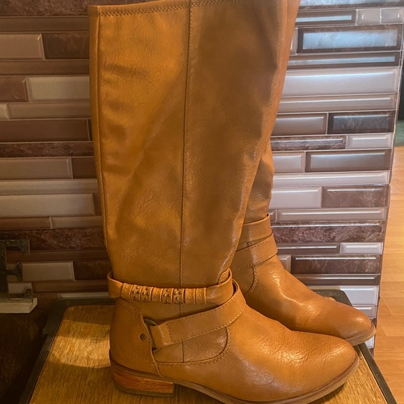 Bare Traps tall “Riding” Boots - Picture 1 of 4